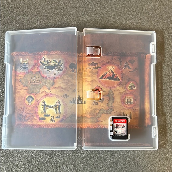 🎮🕹️NINTENDO SWITCH ”HYRULE WARRIORS DEFINITIVE EDITION” VIDEO GAME - Picture 2 of 3